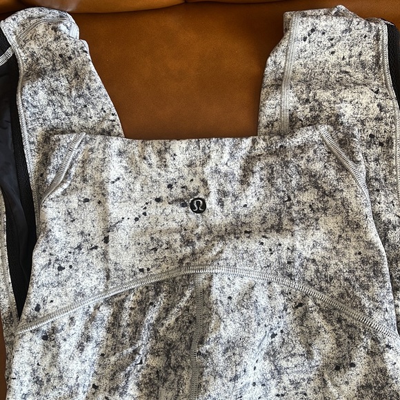 Lululemon leggings - Picture 3 of 3